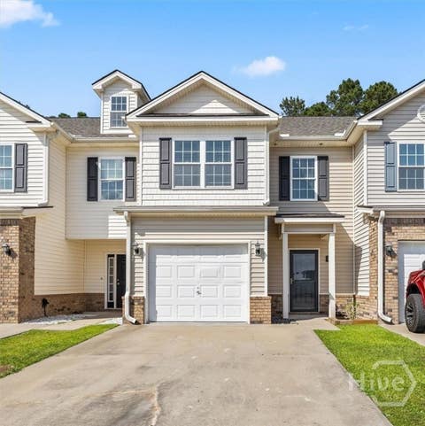 Townhouse For Sale - 240 Canyon Oak Loop<br/> Bryan County, Richmond Hill, GA 31324