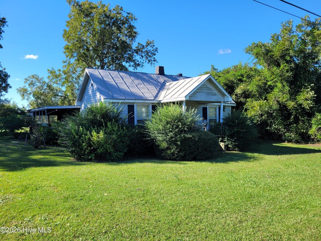 Photo of 1554 Nc 102 E, Ayden, NC 28513 (MLS # 100611334)