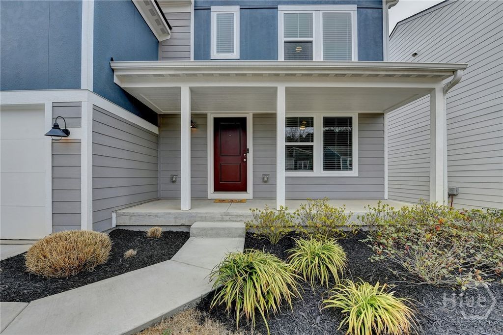 Photo of 213 Port Way, Braselton, GA 30517 (MLS # CL350244)