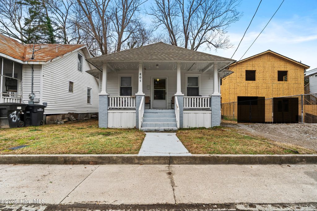 Photo of 805 Hunter Street, Elizabeth City, NC 27909 (MLS # 100555971)