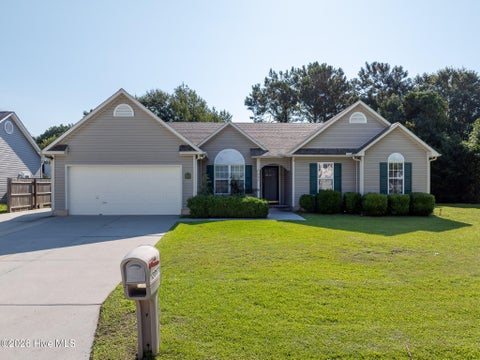Photo of 206 Winter Road, Jacksonville, NC 28540 (MLS # 100601558)