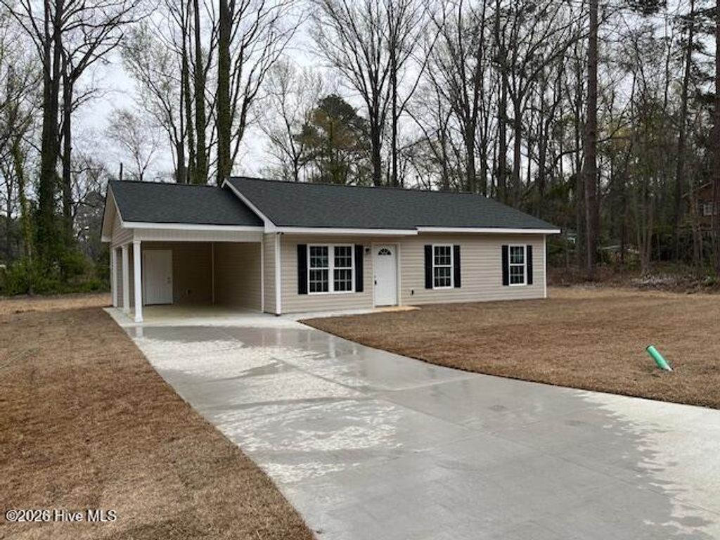 Photo of 1811 Sunset Belt, Rockingham, NC 28379 (MLS # 100561813)