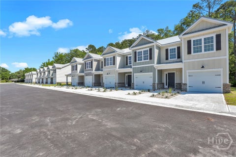 Townhouse For Rent - 105 Sherwood Court #1<br/> Rincon, GA 31326