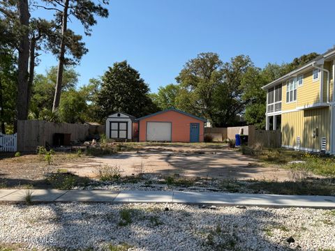 Photo of 405 Fayetteville Avenue, Carolina Beach, NC 28428 (MLS # 100567769)