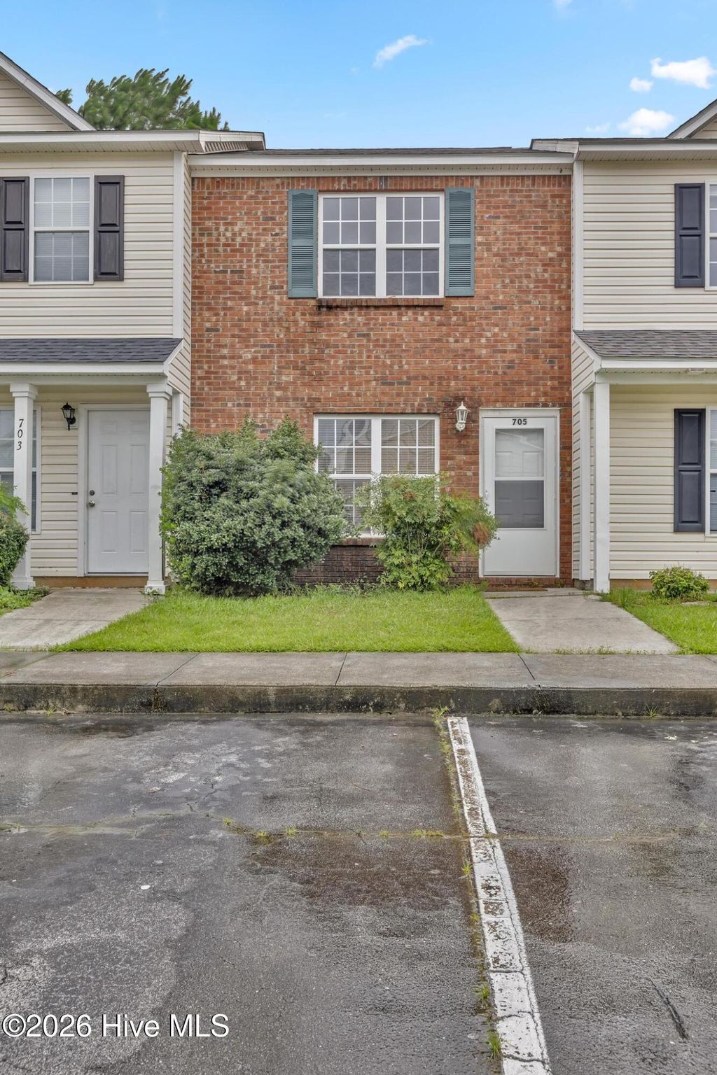 Photo of 705 Timberlake Trail, Jacksonville, NC 28546 (MLS # 100572484)