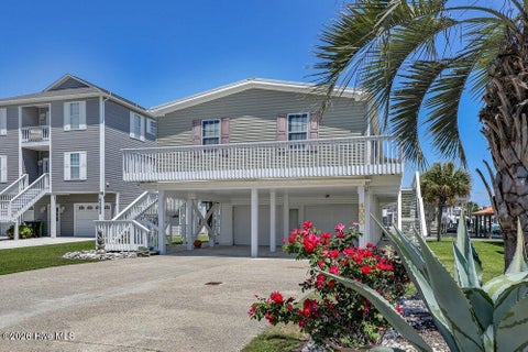 Mobile Home For Sale - 4090 4th Street<br/> Onslow County, Surf City, NC 28445