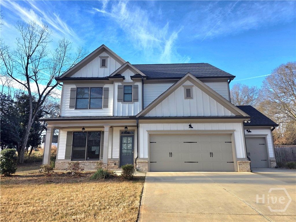 Photo of 225 Borders Street, Jefferson, GA 30549 (MLS # CL348260)