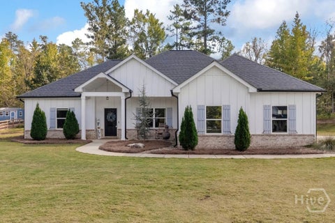 Homes For Sale - 1094 Mcleod Estates Drive<br/> Monroe, GA 30655