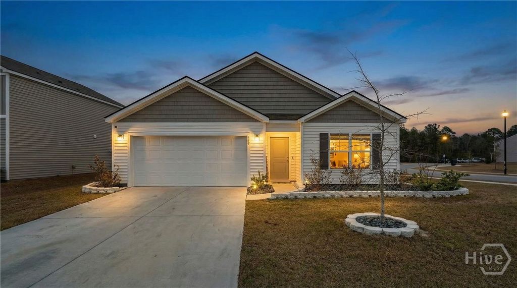 Photo of 394 Coconut Drive, Bloomingdale, GA 31302 (MLS # SA347634)