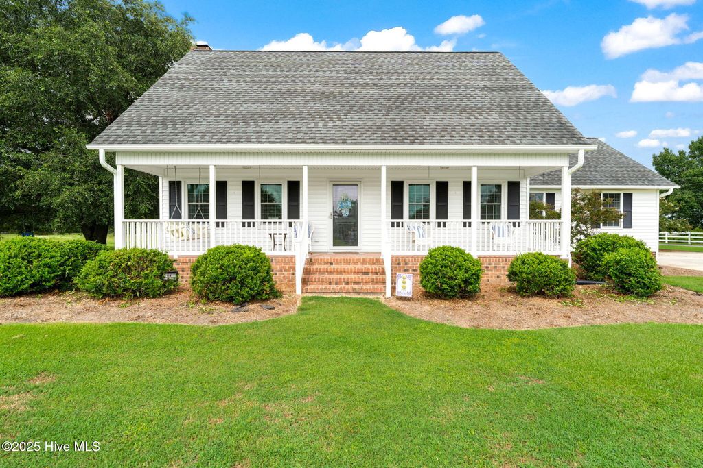 Photo of 3758 Emma Cannon Road, Ayden, NC 28513 (MLS # 100549099)