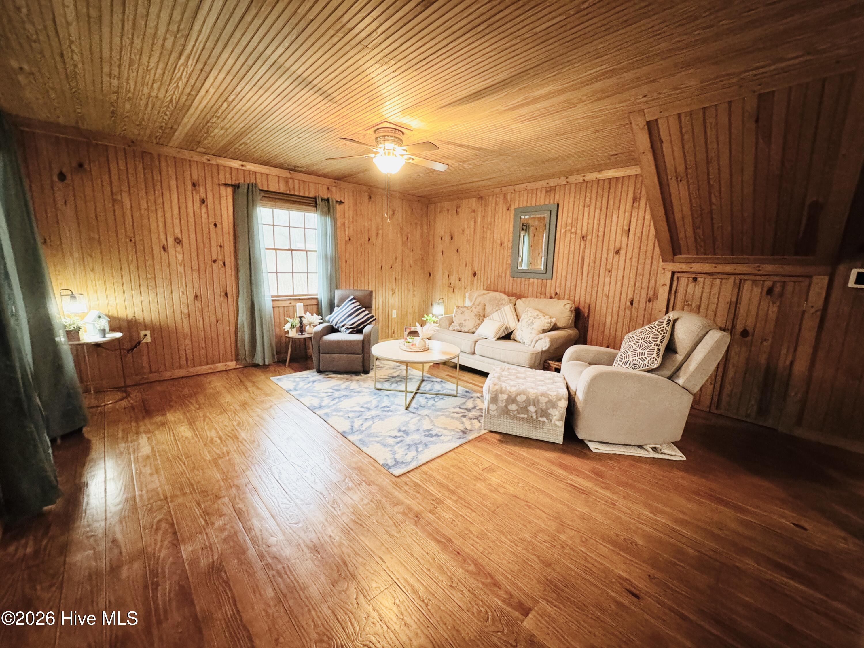 687 Alligator Creek Road