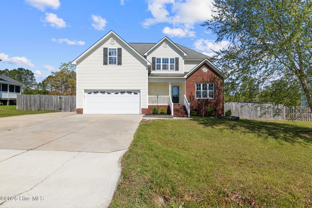Photo of 156 Weste Avenue, Jacksonville, NC 28540 (MLS # 100566886)