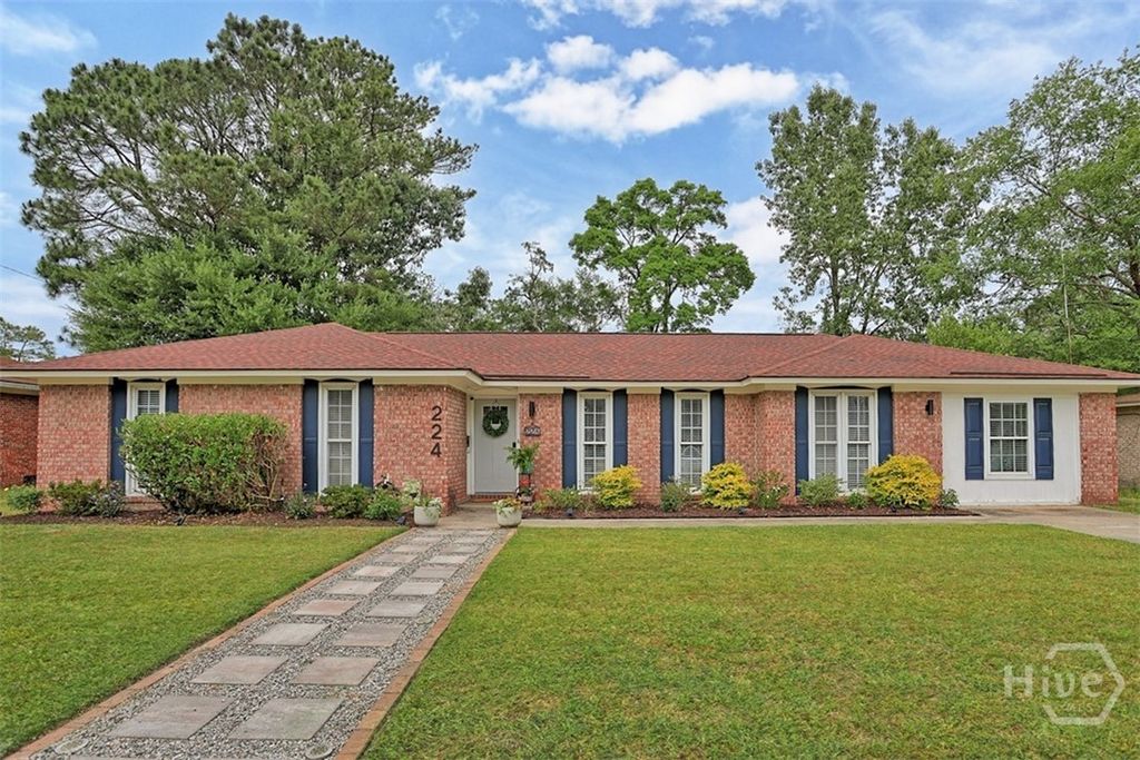 Photo of 224 Groveland Circle, Savannah, GA 31405 (MLS # SA354919)