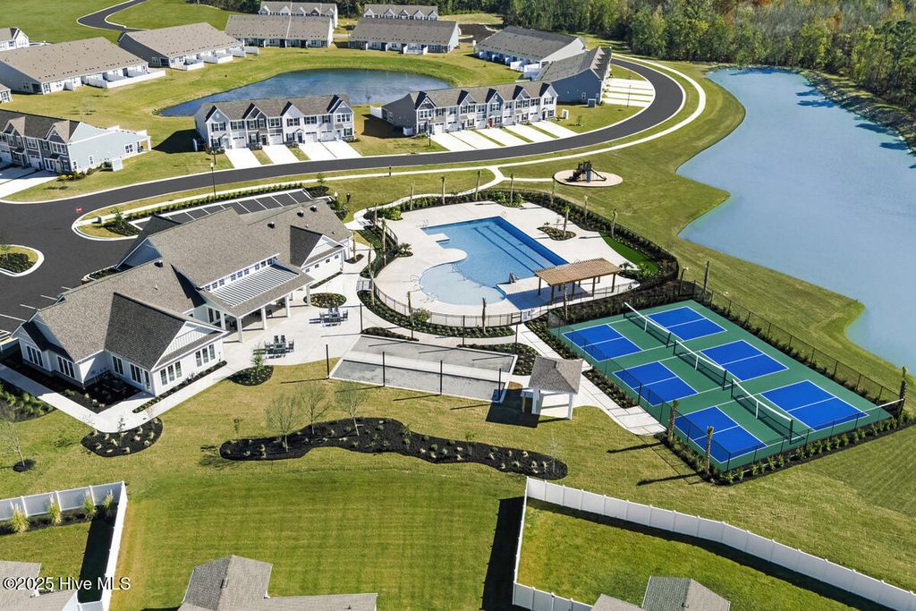 Photo of 4085 Farmfield Drive NE, Navassa, NC 28451 (MLS # 100538487)