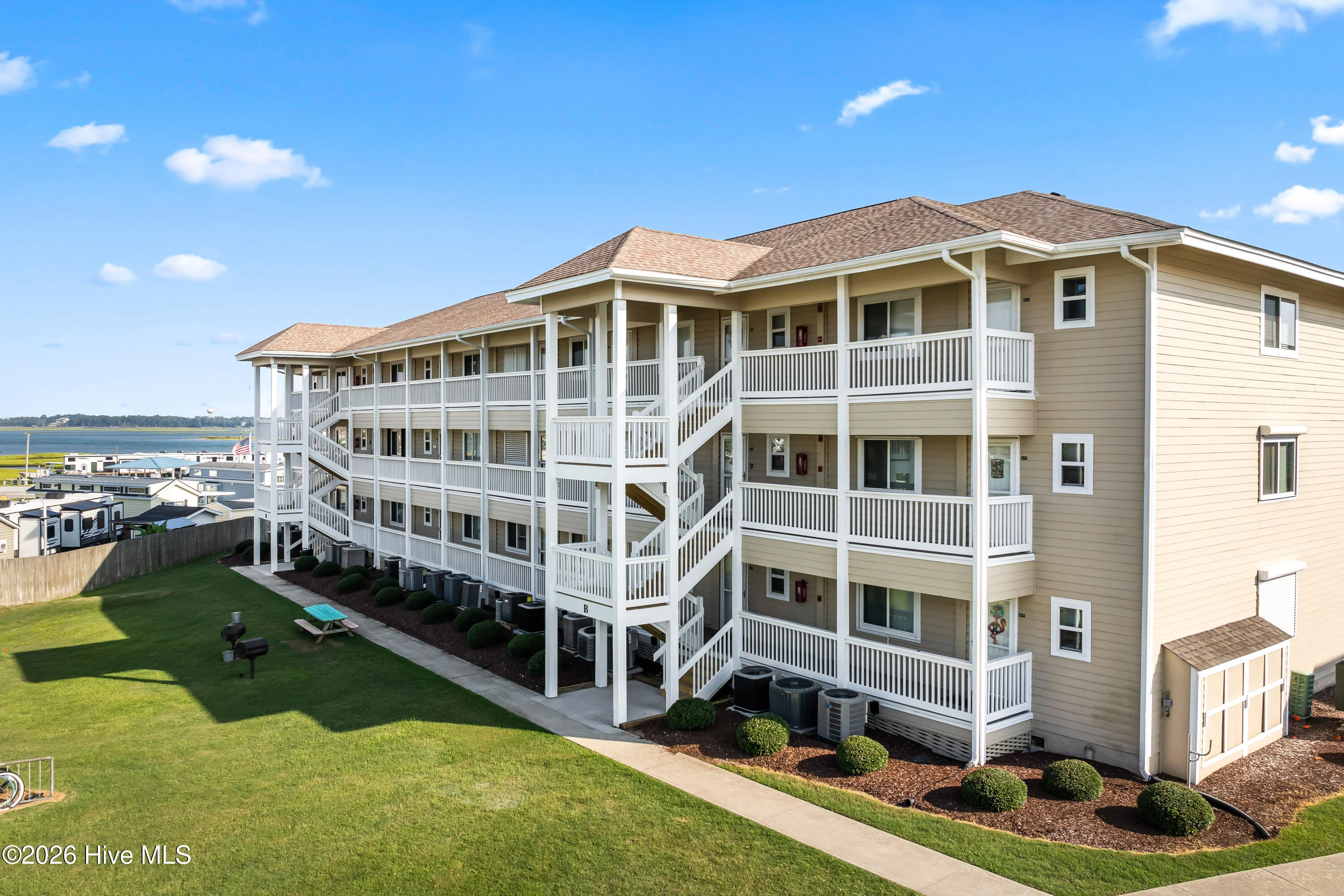 650 Cedar Point Boulevard Unit B25