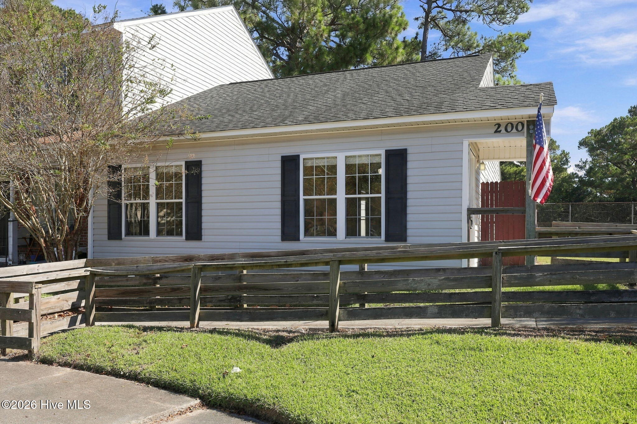 200 Palace Circle