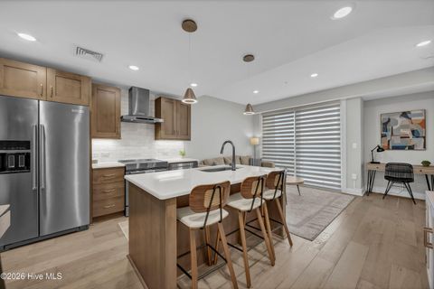 Tiny photo for 10 Grace Street #504, Wilmington, NC 28401 (MLS # 100567765)