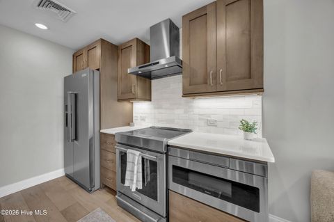 Tiny photo for 10 Grace Street #504, Wilmington, NC 28401 (MLS # 100567765)