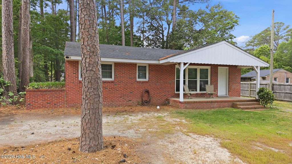 Photo of 409 Clifton Road, Rocky Mount, NC 27804 (MLS # 100571718)
