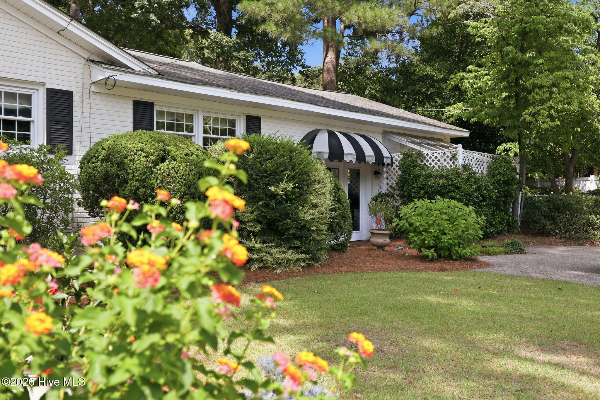 1713 Rosewood Drive
