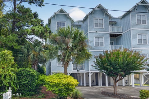 Townhouse For Sale - 801 S Third Street #1<br/> Carolina Beach, NC 28428