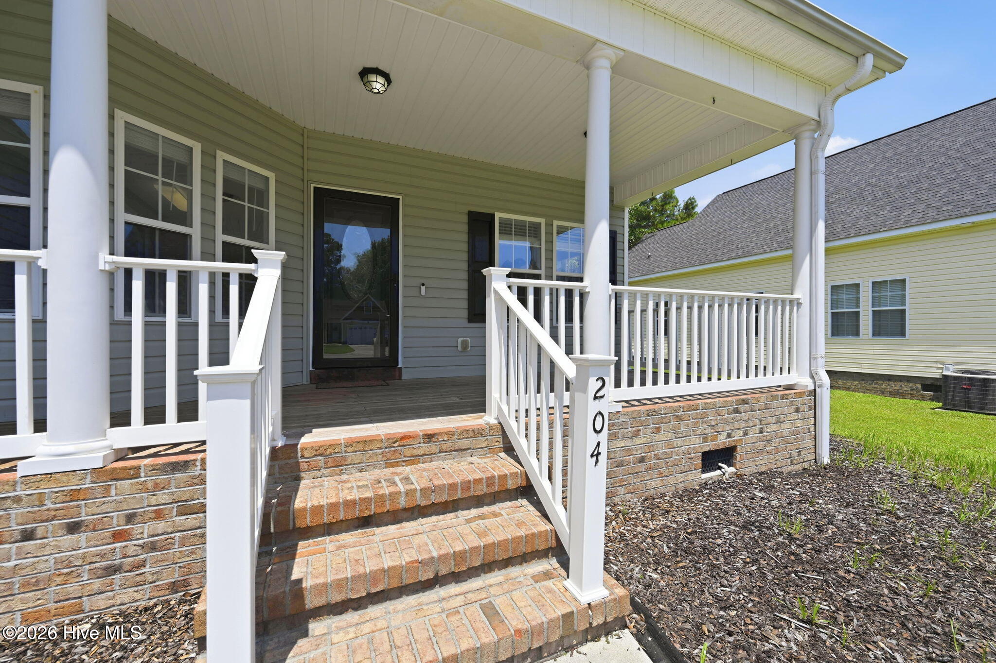 204 Wedgefield Circle