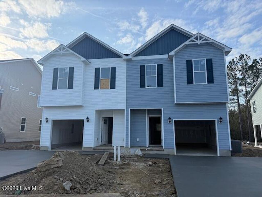 Photo of 113 Crab Claw Spit Lane, Jacksonville, NC 28546 (MLS # 100543598)