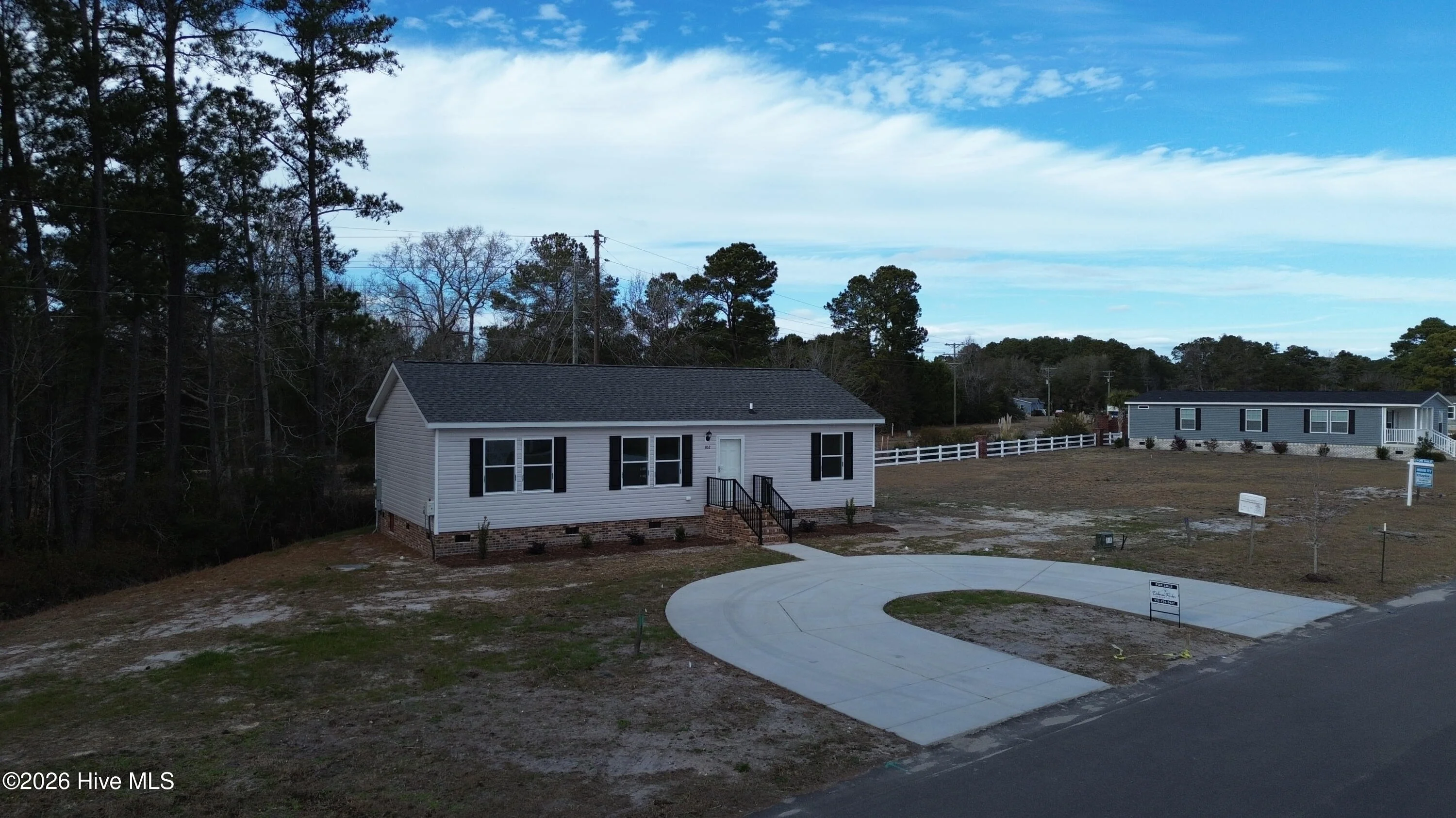 852 Yaupon Drive SW