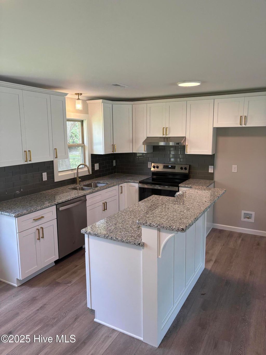 Photo of 620 S Orange Street, Wallace, NC 28466 (MLS # 100557604)