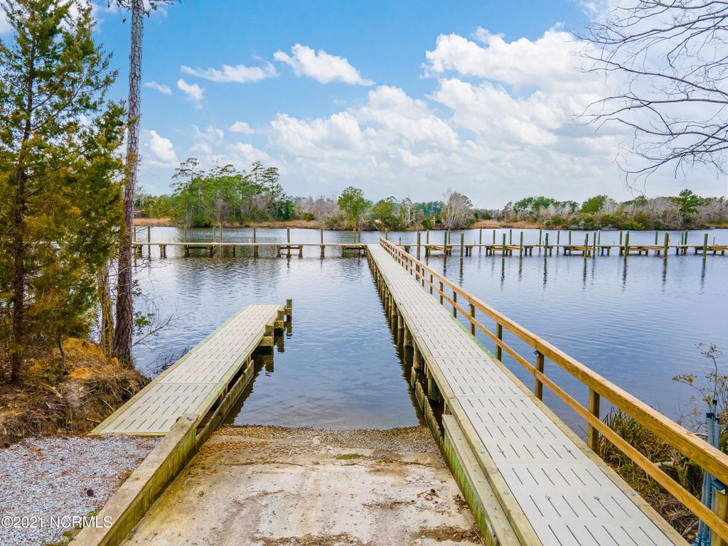 Photo of 9219 Hart Drive, Oriental, NC 28571 (MLS # 100570185)