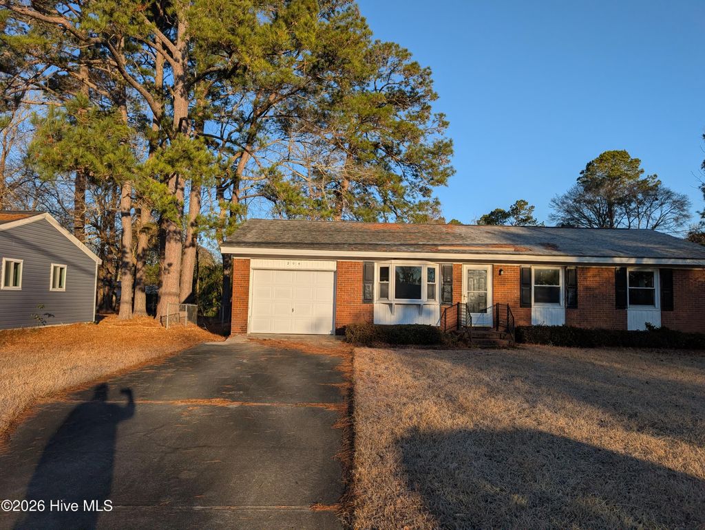 Photo of 204 Shamrock Drive, Jacksonville, NC 28540 (MLS # 100548942)