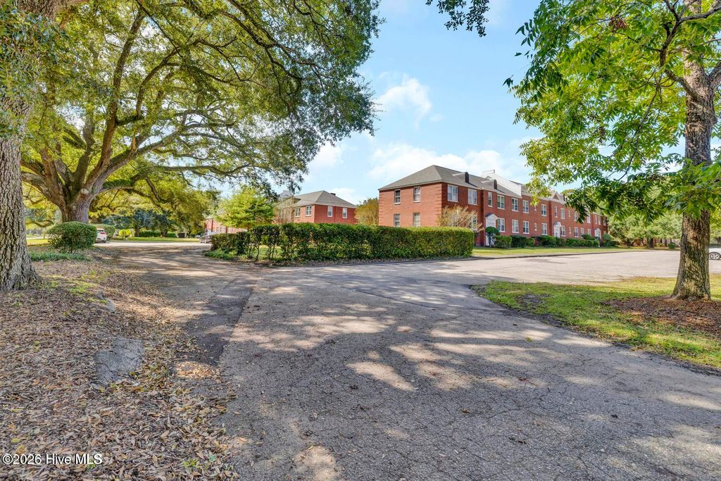 Photo of 2940 Oleander Drive #A5, Wilmington, NC 28403 (MLS # 100566311)