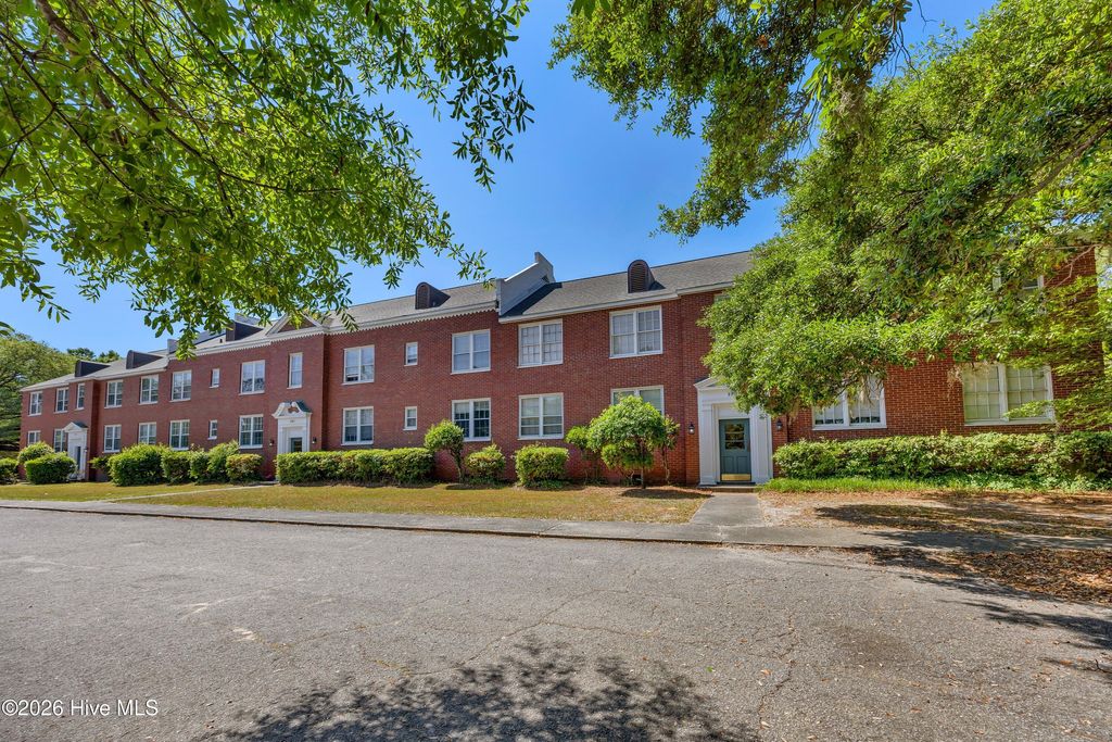 Photo of 2940 Oleander Drive #A5, Wilmington, NC 28403 (MLS # 100566311)