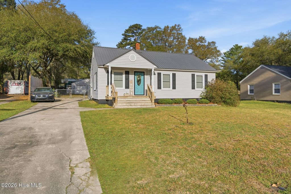 Photo of 417 Louise Avenue, Rockingham, NC 28379 (MLS # 100563092)