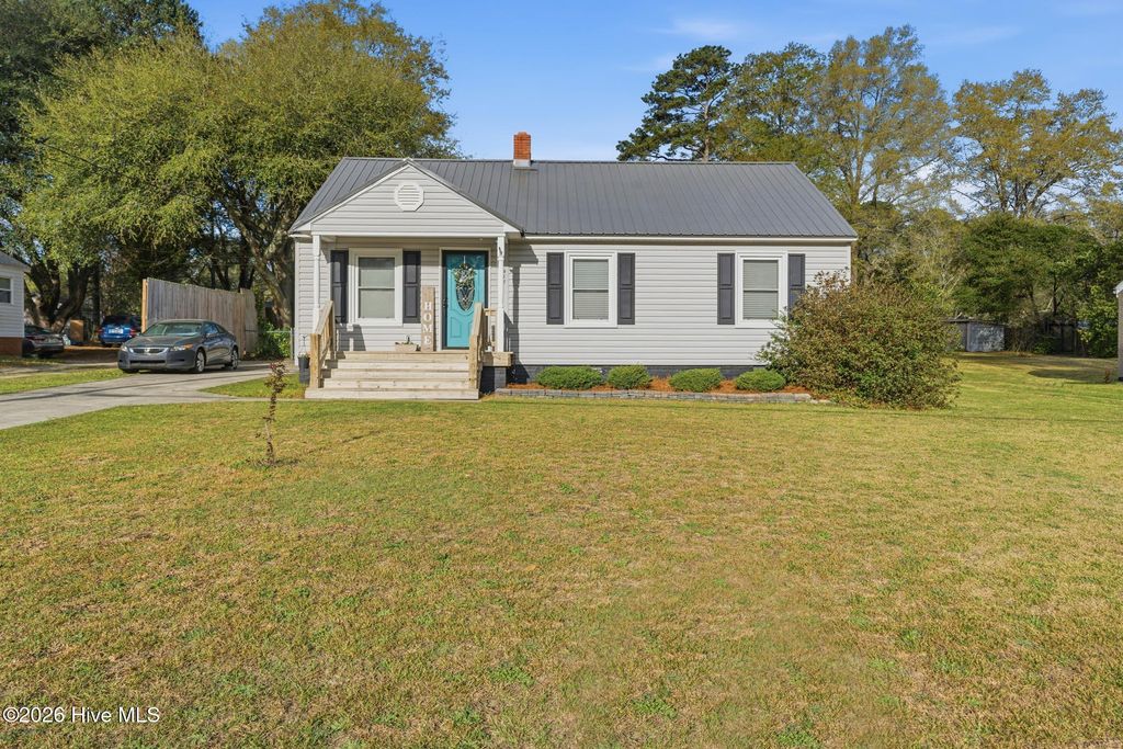 Photo of 417 Louise Avenue, Rockingham, NC 28379 (MLS # 100563092)