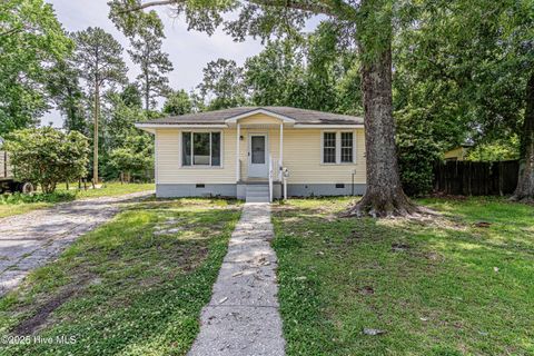 Homes For Rent - 717 New River Drive<br/> Onslow County, Jacksonville, NC 28540