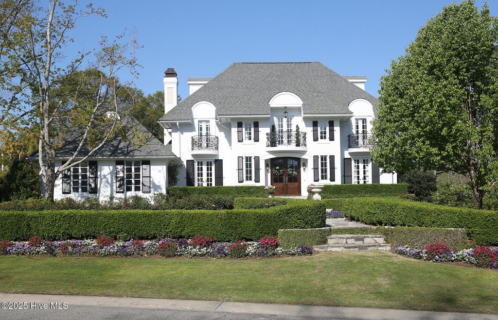 Photo of 2325 Ocean Point Drive, Wilmington, NC 28405 (MLS # 100560338)