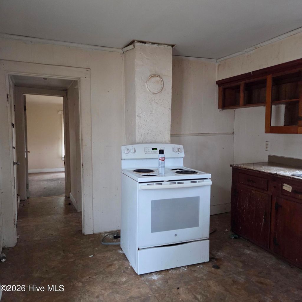 Photo of 608 Parsonage Street, Elizabeth City, NC 27909 (MLS # 100557137)