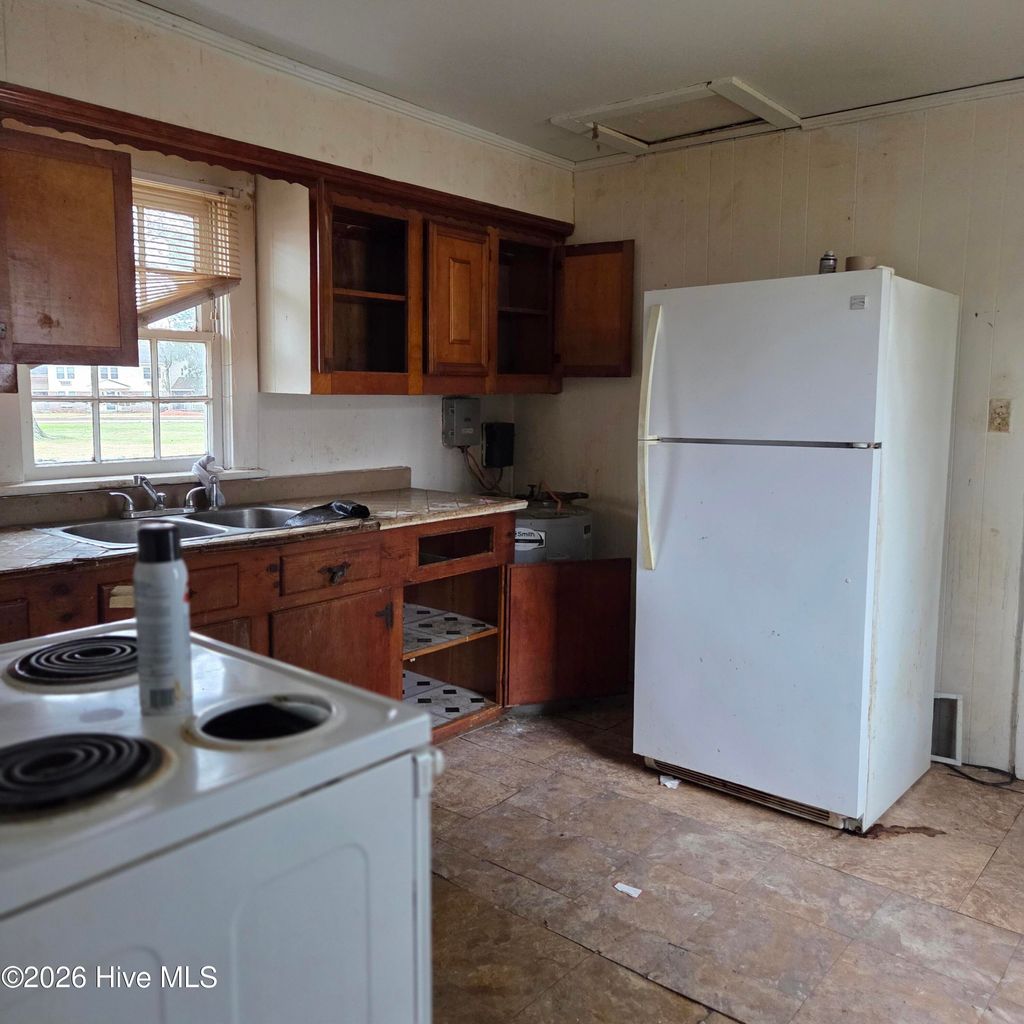 Photo of 608 Parsonage Street, Elizabeth City, NC 27909 (MLS # 100557137)