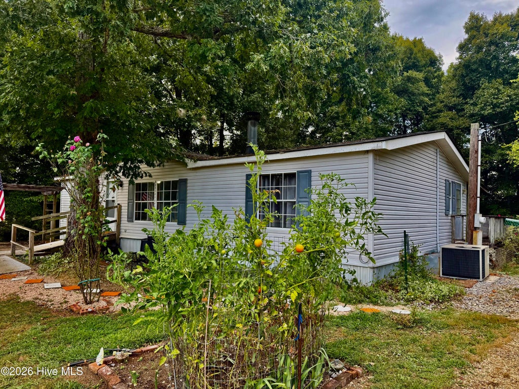 Photo of 255 County Road 460, Englewood, TN 37329 (MLS # 100605628)