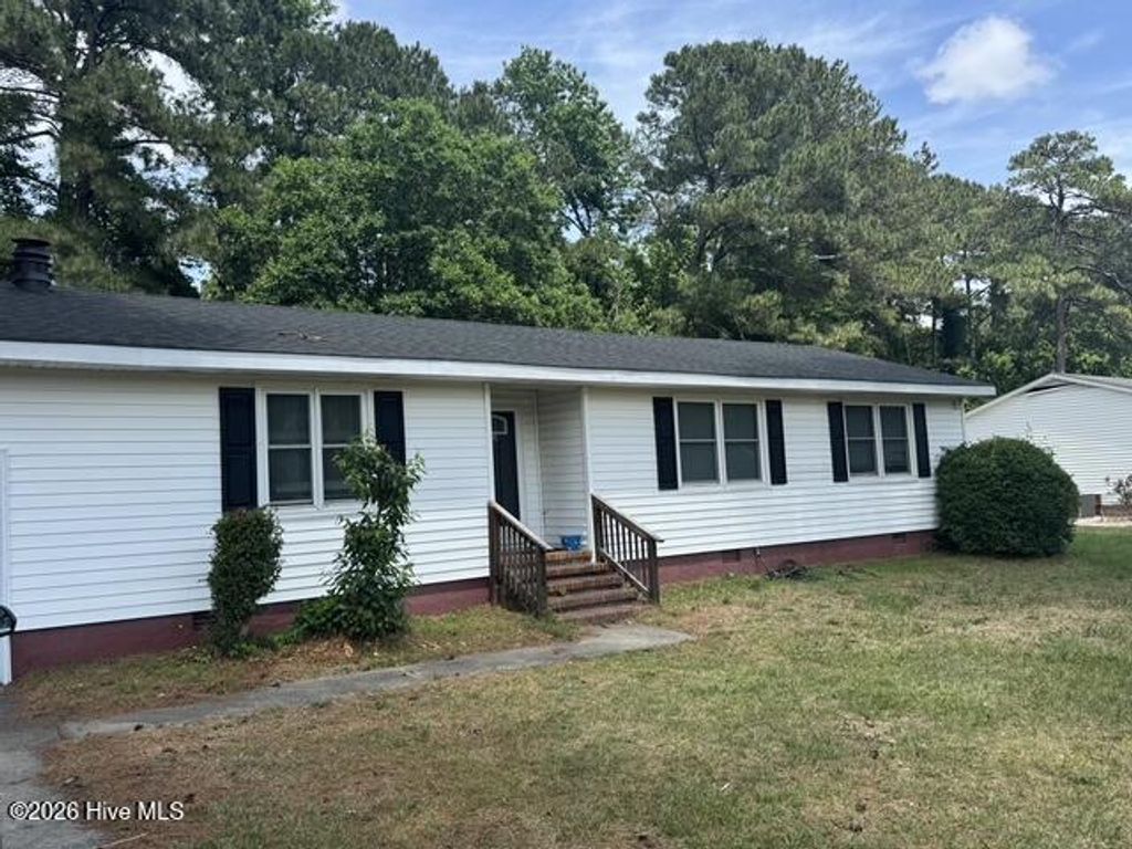 Photo of 2291 Trinity Club Drive, Kinston, NC 28504 (MLS # 100576517)