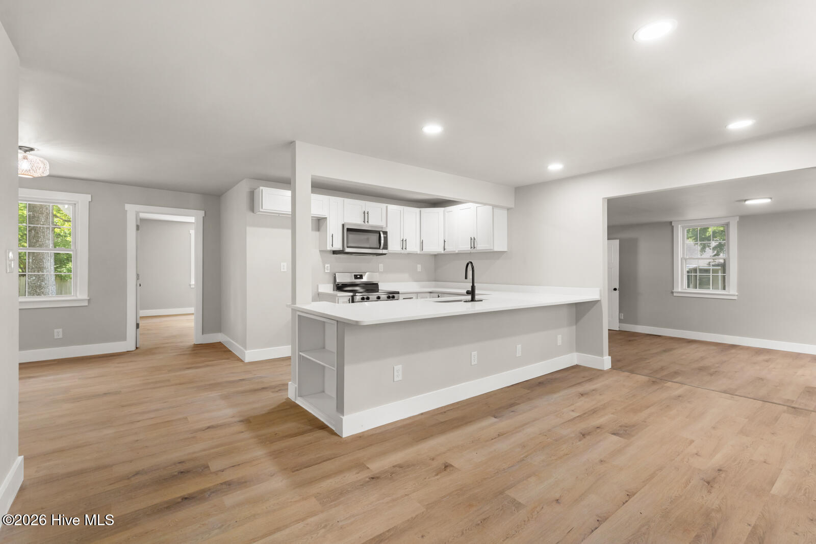 2915 Northwoods Drive