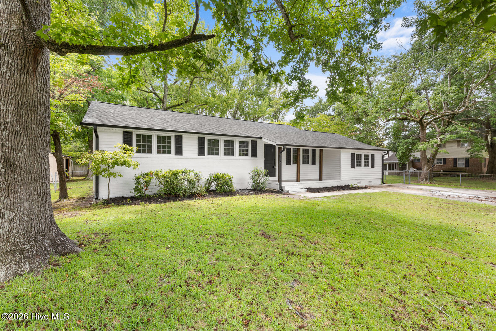 2915 Northwoods Drive