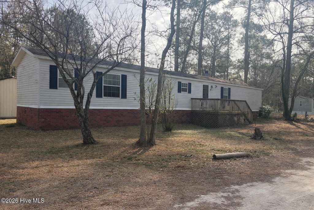 Photo of 103 Old Fountain Road, Richlands, NC 28574 (MLS # 100552200)