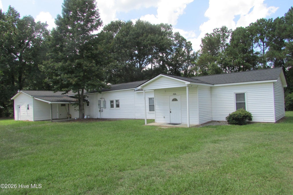 Photo of 2347 W Wards Bridge Road, Warsaw, NC 28398 (MLS # 100606417)