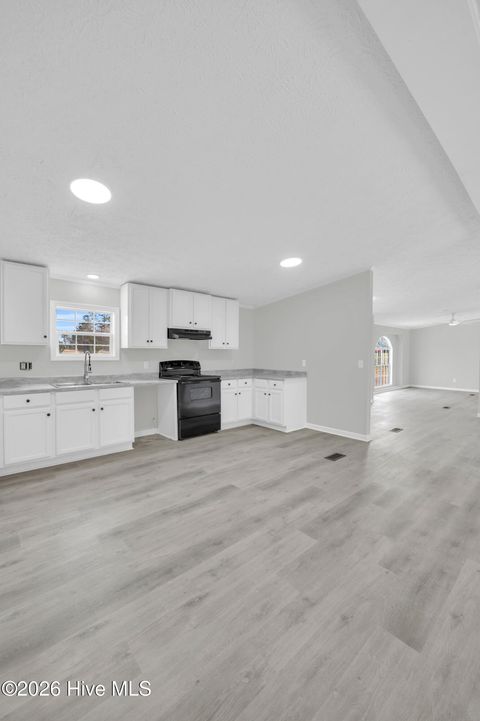 Tiny photo for 57 Henry Pridgen Drive, Burgaw, NC 28425 (MLS # 100550447)