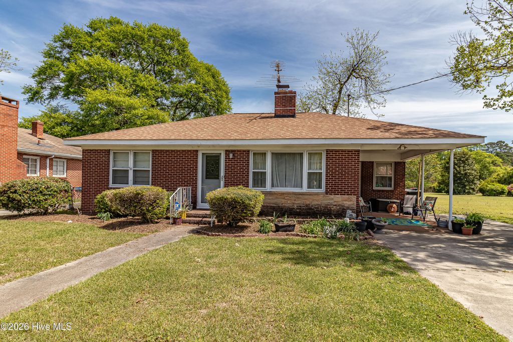 Photo of 608 Poplar Street, Goldsboro, NC 27530 (MLS # 100567934)