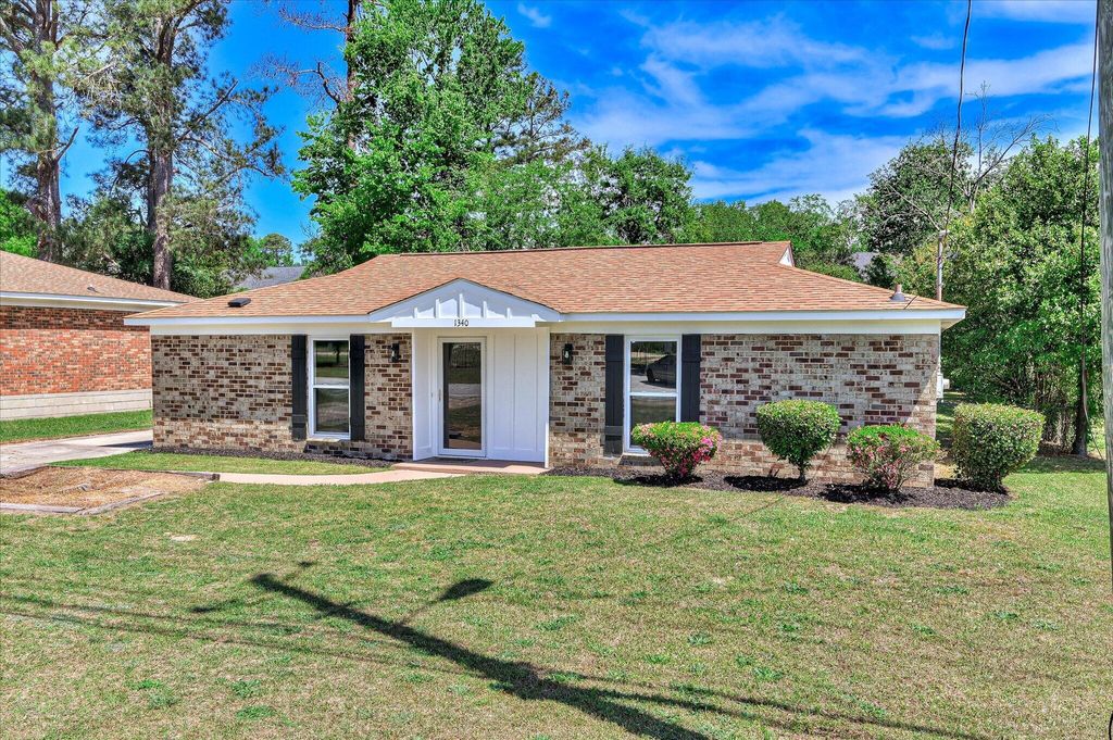 Photo of 1340 Flowing Wells Road, Augusta, GA 30909 (MLS # 554445)