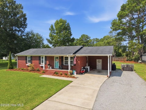 Homes For Sale - 412 Gayle Boulevard<br/> Pitt County, Winterville, NC 28590