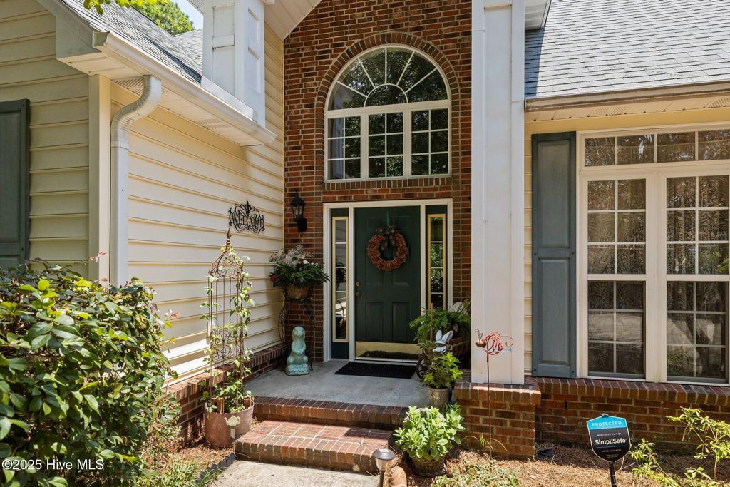 Photo of 250 White Oak Bluff Road, Stella, NC 28582 (MLS # 100517626)